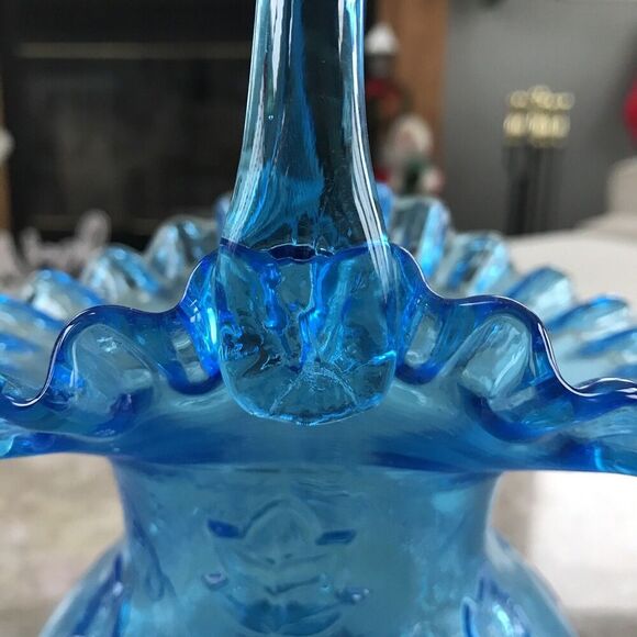 Vintage Kanawha Glass Basket, grapevine Pattern, Blue 8" - Picture 3 of 5